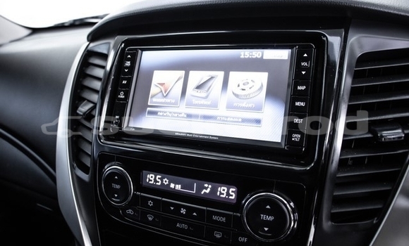 ซื้อ รถมือสอง Mitsubishi Pajero Sport สีน้ำตาล รถยนต์ ใน %{เมือง} ใน กรุงเทพมหานคร ซื้อ รถมือสอง Mitsubishi Pajero Sport สีน้ำตาล รถยนต์ ใน %{เมือง} ใน กรุงเทพมหานคร