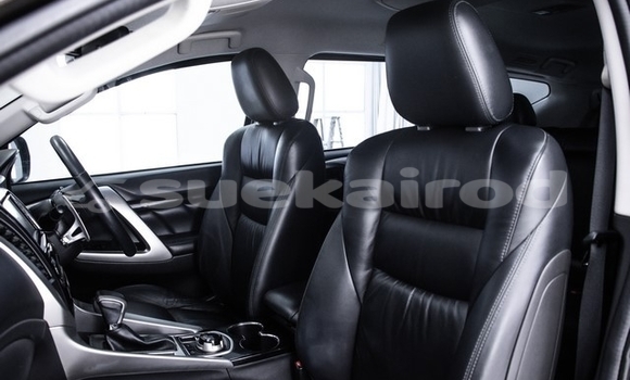 ซื้อ รถมือสอง Mitsubishi Pajero Sport สีน้ำตาล รถยนต์ ใน %{เมือง} ใน กรุงเทพมหานคร ซื้อ รถมือสอง Mitsubishi Pajero Sport สีน้ำตาล รถยนต์ ใน %{เมือง} ใน กรุงเทพมหานคร