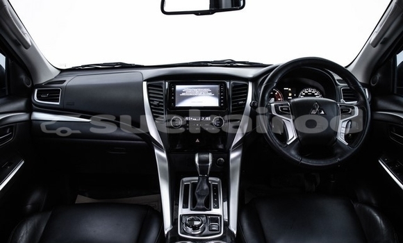 ซื้อ รถมือสอง Mitsubishi Pajero Sport สีน้ำตาล รถยนต์ ใน %{เมือง} ใน กรุงเทพมหานคร ซื้อ รถมือสอง Mitsubishi Pajero Sport สีน้ำตาล รถยนต์ ใน %{เมือง} ใน กรุงเทพมหานคร