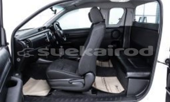 Buy Used Toyota Hiluxe Revo White Car in Bangkok in Bangkok Buy Used Toyota Hiluxe Revo White Car in Bangkok in Bangkok