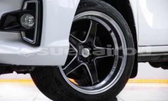 Buy Used Toyota Hiluxe Revo White Car in Bangkok in Bangkok Buy Used Toyota Hiluxe Revo White Car in Bangkok in Bangkok