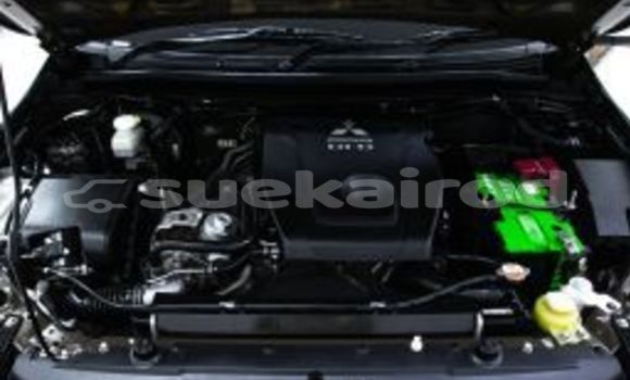 Buy Used Mitsubishi Pajero Brown Car in Bangkok in Bangkok Buy Used Mitsubishi Pajero Brown Car in Bangkok in Bangkok