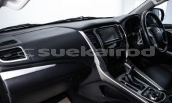 Buy Used Mitsubishi Pajero Brown Car in Bangkok in Bangkok Buy Used Mitsubishi Pajero Brown Car in Bangkok in Bangkok