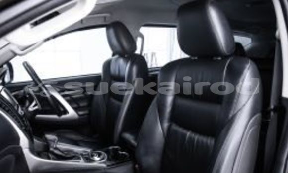Buy Used Mitsubishi Pajero Brown Car in Bangkok in Bangkok Buy Used Mitsubishi Pajero Brown Car in Bangkok in Bangkok