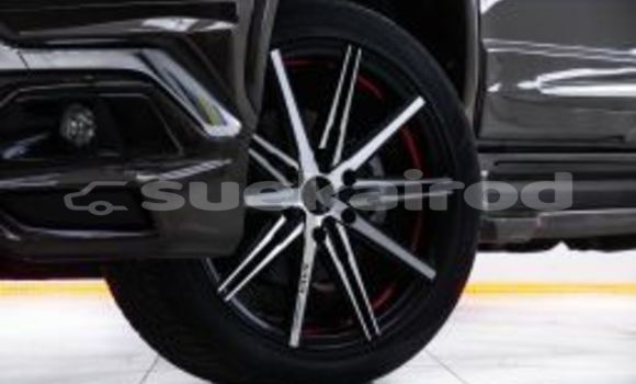 Buy Used Mitsubishi Pajero Brown Car in Bangkok in Bangkok Buy Used Mitsubishi Pajero Brown Car in Bangkok in Bangkok