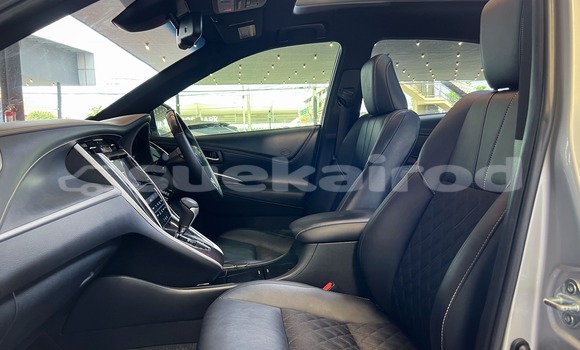 Buy Used Toyota Harrier White Car in Bangkok in Bangkok Buy Used Toyota Harrier White Car in Bangkok in Bangkok