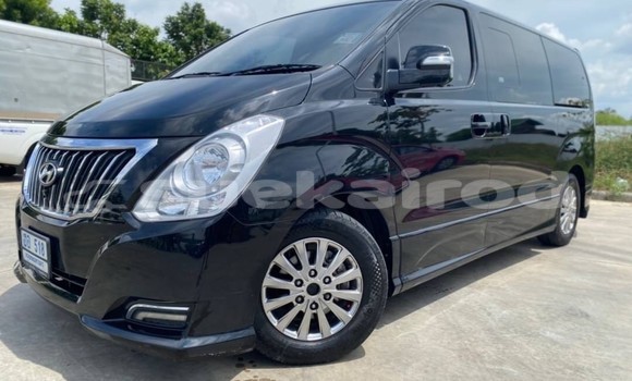 Buy Used Hyundai H1 Black Car in Bangkok in Bangkok