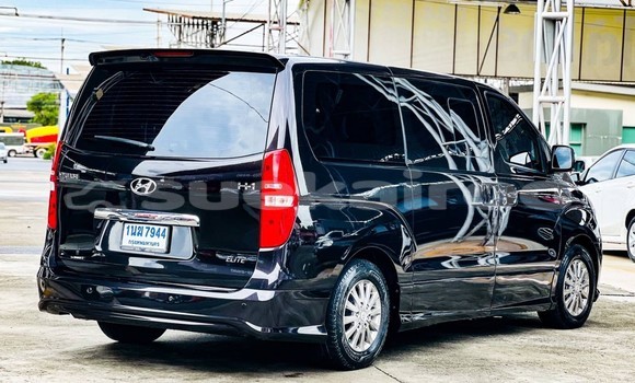 ซื้อ รถมือสอง Hyundai H1 สีน้ำตาล รถยนต์ ใน %{เมือง} ใน กรุงเทพมหานคร ซื้อ รถมือสอง Hyundai H1 สีน้ำตาล รถยนต์ ใน %{เมือง} ใน กรุงเทพมหานคร