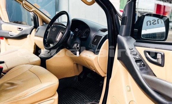 ซื้อ รถมือสอง Hyundai H1 สีน้ำตาล รถยนต์ ใน %{เมือง} ใน กรุงเทพมหานคร ซื้อ รถมือสอง Hyundai H1 สีน้ำตาล รถยนต์ ใน %{เมือง} ใน กรุงเทพมหานคร