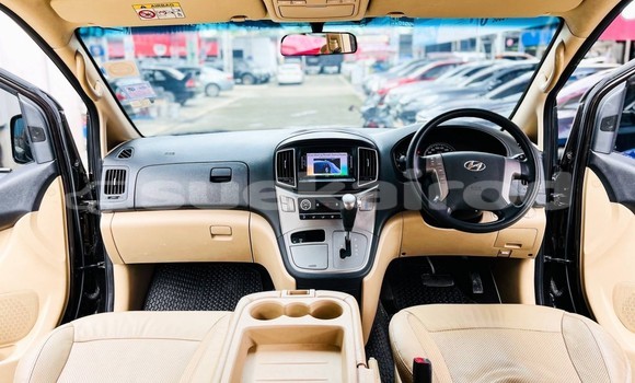 ซื้อ รถมือสอง Hyundai H1 สีน้ำตาล รถยนต์ ใน %{เมือง} ใน กรุงเทพมหานคร ซื้อ รถมือสอง Hyundai H1 สีน้ำตาล รถยนต์ ใน %{เมือง} ใน กรุงเทพมหานคร