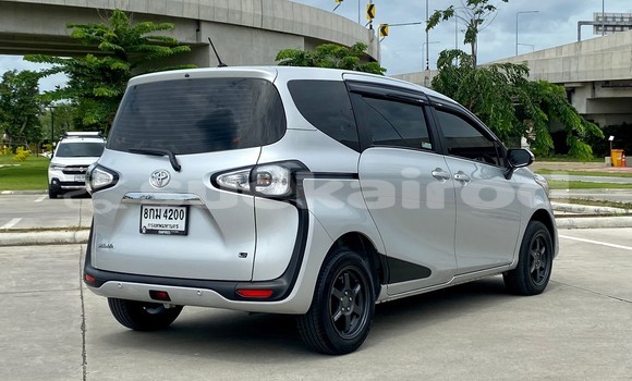 Buy Used Toyota Sienta Other Car in Bangkok in Bangkok Buy Used Toyota Sienta Other Car in Bangkok in Bangkok