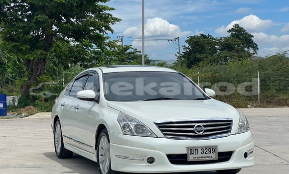 Buy Used Nissan Teana White Car in Bangkok in Bangkok Buy Used Nissan Teana White Car in Bangkok in Bangkok