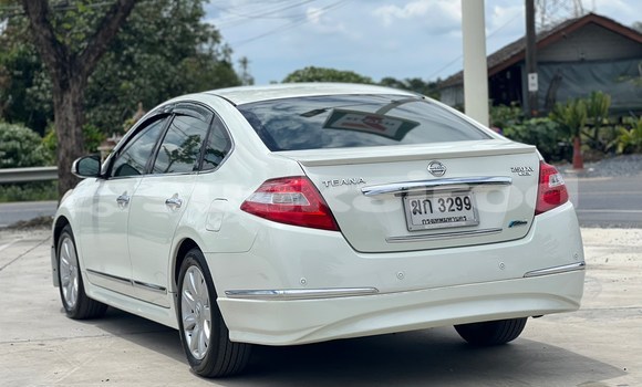 Buy Used Nissan Teana White Car in Bangkok in Bangkok Buy Used Nissan Teana White Car in Bangkok in Bangkok