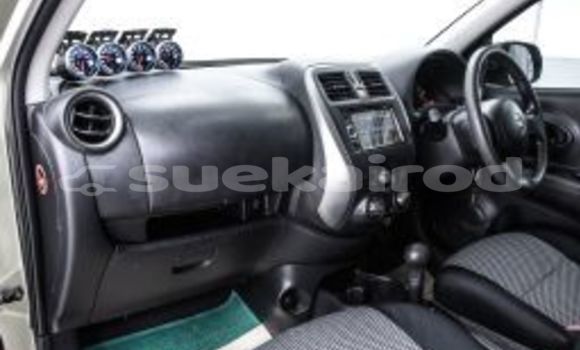 Buy Used Nissan March Green Car in Bangkok in Bangkok Buy Used Nissan March Green Car in Bangkok in Bangkok