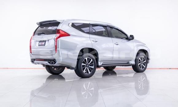 Buy Used Mitsubishi Pajero Other Car in Bangkok in Bangkok Buy Used Mitsubishi Pajero Other Car in Bangkok in Bangkok