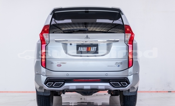 Buy Used Mitsubishi Pajero Other Car in Bangkok in Bangkok Buy Used Mitsubishi Pajero Other Car in Bangkok in Bangkok