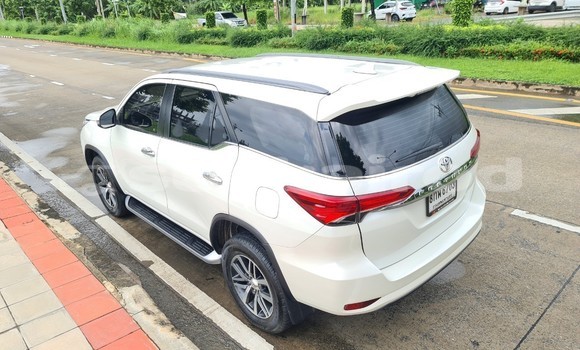 ซื้อ รถมือสอง Toyota Fortuner ขาว รถยนต์ ใน %{เมือง} ใน กรุงเทพมหานคร ซื้อ รถมือสอง Toyota Fortuner ขาว รถยนต์ ใน %{เมือง} ใน กรุงเทพมหานคร