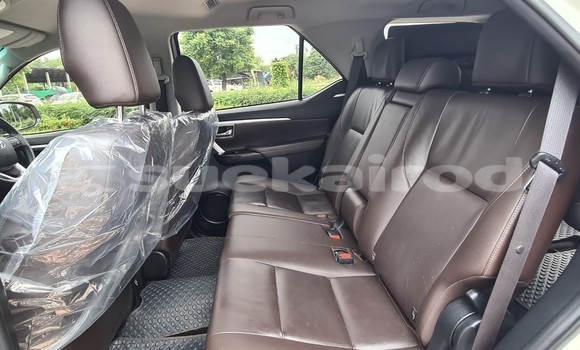 ซื้อ รถมือสอง Toyota Fortuner ขาว รถยนต์ ใน %{เมือง} ใน กรุงเทพมหานคร ซื้อ รถมือสอง Toyota Fortuner ขาว รถยนต์ ใน %{เมือง} ใน กรุงเทพมหานคร