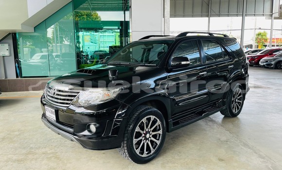 Buy Used Toyota Fortuner Black Car in Bangkok in Bangkok