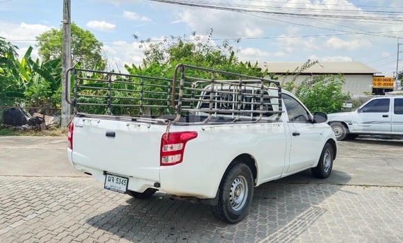 Buy Used Mitsubishi Triton White Car in Bangkok in Bangkok Buy Used Mitsubishi Triton White Car in Bangkok in Bangkok