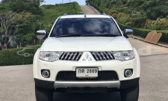 ซื้อ รถมือสอง Mitsubishi Pajero ขาว รถยนต์ ใน %{เมือง} ใน กรุงเทพมหานคร ซื้อ รถมือสอง Mitsubishi Pajero ขาว รถยนต์ ใน %{เมือง} ใน กรุงเทพมหานคร