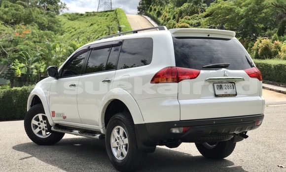 ซื้อ รถมือสอง Mitsubishi Pajero ขาว รถยนต์ ใน %{เมือง} ใน กรุงเทพมหานคร ซื้อ รถมือสอง Mitsubishi Pajero ขาว รถยนต์ ใน %{เมือง} ใน กรุงเทพมหานคร