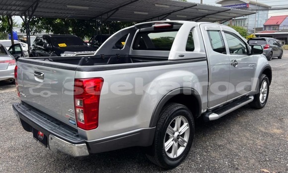 Buy Used Isuzu D-Max Silver Car in Songkhla in Songkhla Buy Used Isuzu D-Max Silver Car in Songkhla in Songkhla