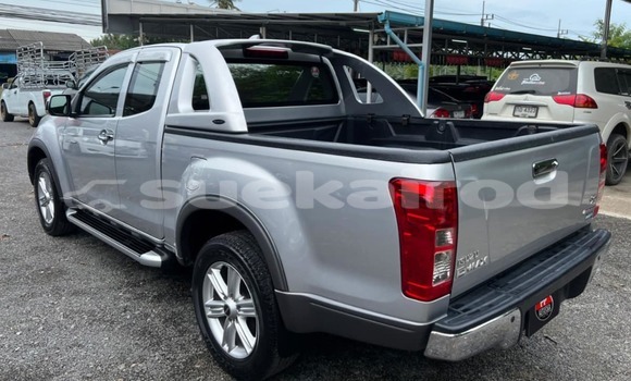 Buy Used Isuzu D-Max Silver Car in Songkhla in Songkhla Buy Used Isuzu D-Max Silver Car in Songkhla in Songkhla