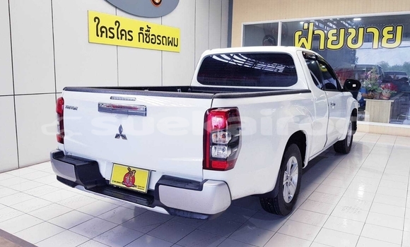ซื้อ รถมือสอง Mitsubishi Triton ขาว รถยนต์ ใน %{เมือง} ใน กรุงเทพมหานคร ซื้อ รถมือสอง Mitsubishi Triton ขาว รถยนต์ ใน %{เมือง} ใน กรุงเทพมหานคร