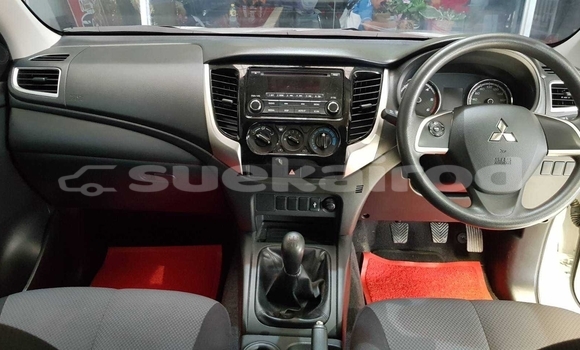 ซื้อ รถมือสอง Mitsubishi Triton ขาว รถยนต์ ใน %{เมือง} ใน กรุงเทพมหานคร ซื้อ รถมือสอง Mitsubishi Triton ขาว รถยนต์ ใน %{เมือง} ใน กรุงเทพมหานคร