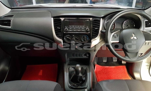 ซื้อ รถมือสอง Mitsubishi Triton ขาว รถยนต์ ใน %{เมือง} ใน กรุงเทพมหานคร ซื้อ รถมือสอง Mitsubishi Triton ขาว รถยนต์ ใน %{เมือง} ใน กรุงเทพมหานคร