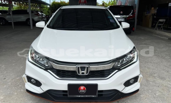 Buy Used Honda City White Car in Songkhla in Songkhla