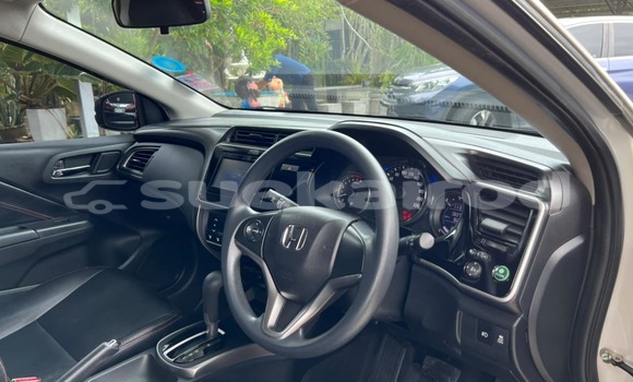 Buy Used Honda City White Car in Songkhla in Songkhla Buy Used Honda City White Car in Songkhla in Songkhla