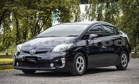 ซื้อ รถมือสอง Toyota Prius สีดำ รถยนต์ ใน %{เมือง} ใน กรุงเทพมหานคร