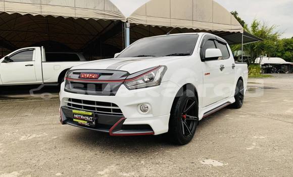 Buy Used Isuzu D-max X-Series White Car in Bangkok in Bangkok