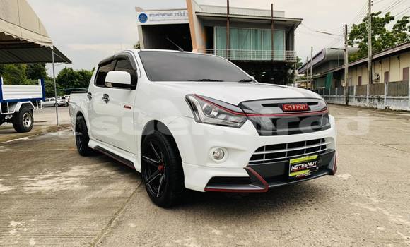 Buy Used Isuzu D-max X-Series White Car in Bangkok in Bangkok Buy Used Isuzu D-max X-Series White Car in Bangkok in Bangkok