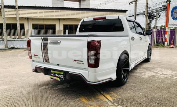 Buy Used Isuzu D-max X-Series White Car in Bangkok in Bangkok Buy Used Isuzu D-max X-Series White Car in Bangkok in Bangkok