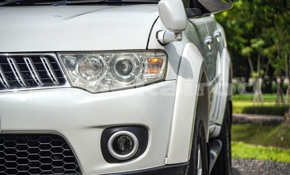 Buy Used Mitsubishi Pajero Sport White Car in Bangkok in Bangkok Buy Used Mitsubishi Pajero Sport White Car in Bangkok in Bangkok