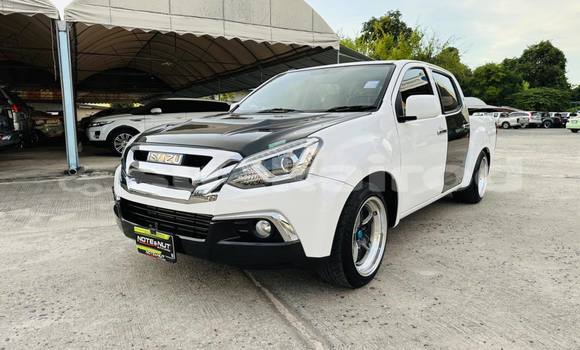 Buy Used Isuzu D-Max White Car in Bangkok in Bangkok
