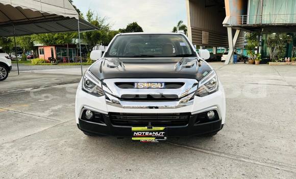 Buy Used Isuzu D-Max White Car in Bangkok in Bangkok Buy Used Isuzu D-Max White Car in Bangkok in Bangkok