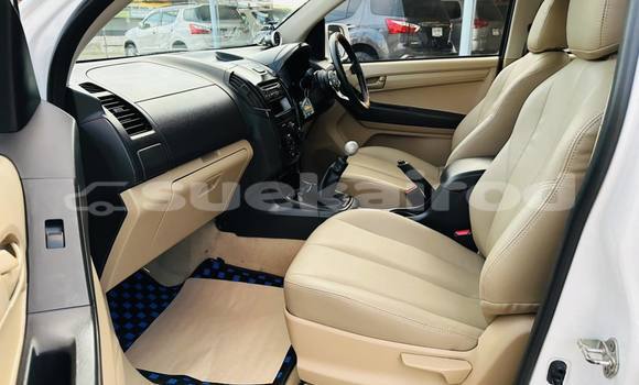 Buy Used Isuzu D-Max White Car in Bangkok in Bangkok Buy Used Isuzu D-Max White Car in Bangkok in Bangkok