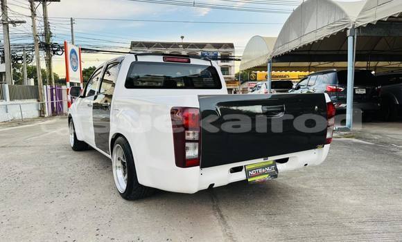 Buy Used Isuzu D-Max White Car in Bangkok in Bangkok Buy Used Isuzu D-Max White Car in Bangkok in Bangkok