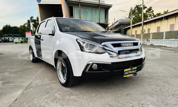 Buy Used Isuzu D-Max White Car in Bangkok in Bangkok Buy Used Isuzu D-Max White Car in Bangkok in Bangkok