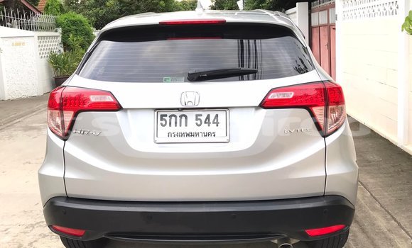 ซื้อ รถมือสอง Honda HR-V เงิน รถยนต์ ใน %{เมือง} ใน กรุงเทพมหานคร ซื้อ รถมือสอง Honda HR-V เงิน รถยนต์ ใน %{เมือง} ใน กรุงเทพมหานคร