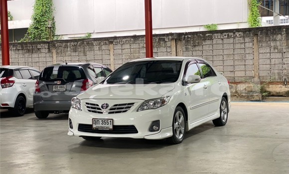 Buy Used Toyota Altis White Car in Bangkok in Bangkok