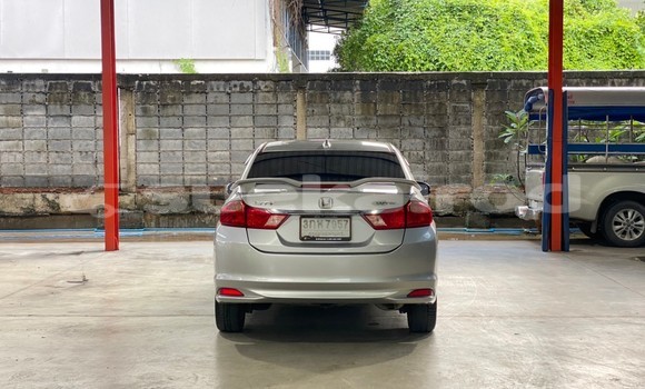 ซื้อ รถมือสอง Honda City อื่น ๆ รถยนต์ ใน %{เมือง} ใน กรุงเทพมหานคร ซื้อ รถมือสอง Honda City อื่น ๆ รถยนต์ ใน %{เมือง} ใน กรุงเทพมหานคร