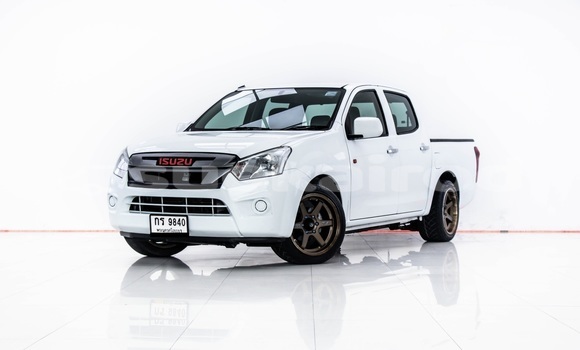 Buy Used Isuzu D-Max White Car in Bangkok in Bangkok