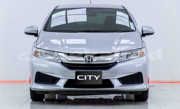 Buy Used Toyota Yaris White Car in Bangkok in Bangkok Buy Used Toyota Yaris White Car in Bangkok in Bangkok