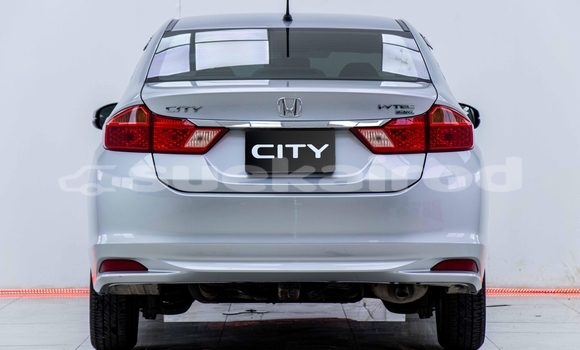 Buy Used Toyota Yaris White Car in Bangkok in Bangkok Buy Used Toyota Yaris White Car in Bangkok in Bangkok