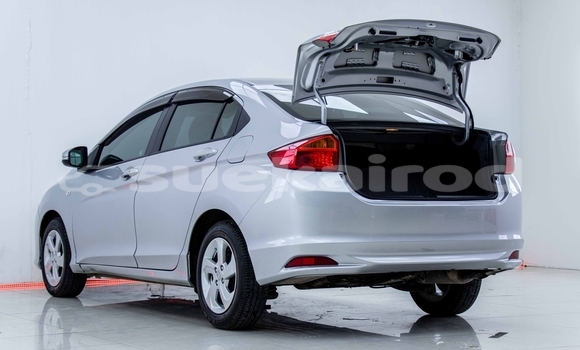 Buy Used Toyota Yaris White Car in Bangkok in Bangkok Buy Used Toyota Yaris White Car in Bangkok in Bangkok